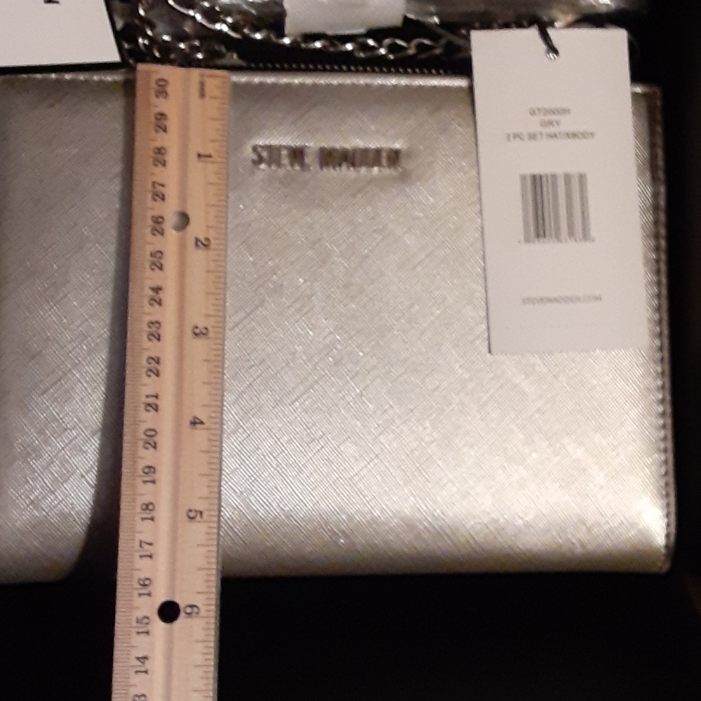 STEVE MADDEN POM HAT AND CROSSBODY BAG SET - Picture 6 of 11